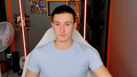 Snapshot of david__diamond chatting on 8, 9, 2025 David online show from 8, 9, 2025