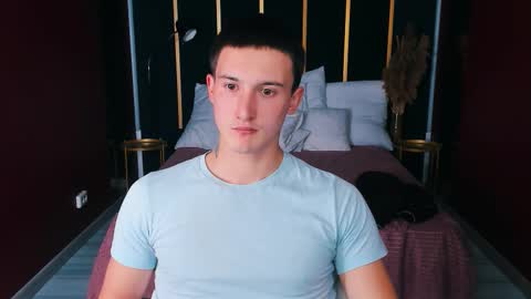 Snapshot of david__diamond chatting on 15, 9, 2025 David online show from 15, 9, 2025