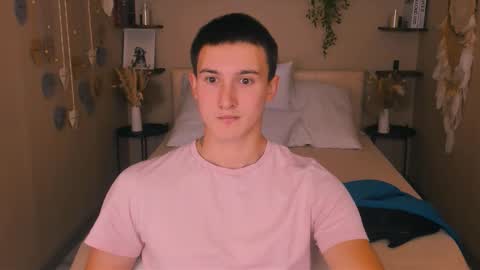 Snapshot of david__diamond chatting on 17, 9, 2025 David online show from 17, 9, 2025