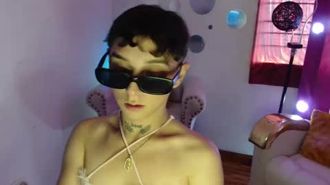 Snapshot of david_fox01 chatting on 30, 11, 2025 David Fox online show from 30, 11, 2025