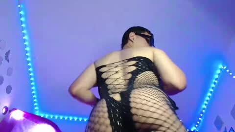 Snapshot of david_fox01 chatting on 4, 12, 2025 David Fox online show from 4, 12, 2025