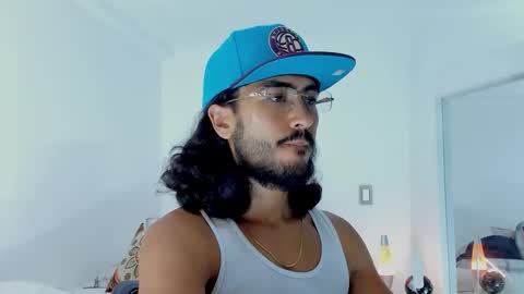 Snapshot of david_johnson372 chatting on 17, 12, 2025 Hey im David that loves to explore and speak their fantasies. Very open talktative and nice. Feel free to chat with me online show from 17, 12, 2025