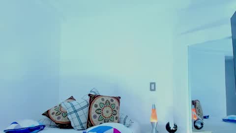 Snapshot of david_johnson372 chatting on 22, 12, 2025 Hey im David that loves to explore and speak their fantasies. Very open talktative and nice. Feel free to chat with me online show from 22, 12, 2025