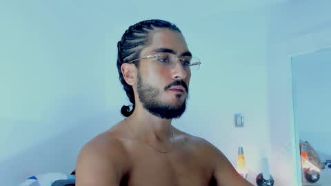 Snapshot of david_johnson372 chatting on 23, 12, 2025 Hey im David that loves to explore and speak their fantasies. Very open talktative and nice. Feel free to chat with me online show from 23, 12, 2025