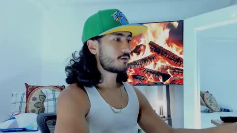 Snapshot of david_johnson372 chatting on 10, 1, 2026 Hey im David that loves to explore and speak their fantasies. Very open talktative and nice. Feel free to chat with me online show from 10, 1, 2026
