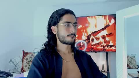 Snapshot of david_johnson372 chatting on 11, 1, 2026 Hey im David that loves to explore and speak their fantasies. Very open talktative and nice. Feel free to chat with me online show from 11, 1, 2026
