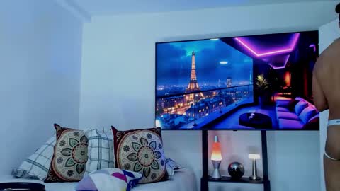 Snapshot of david_johnson372 chatting on 12, 1, 2026 Hey im David that loves to explore and speak their fantasies. Very open talktative and nice. Feel free to chat with me online show from 12, 1, 2026