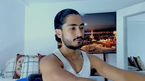 Snapshot of david_johnson372 chatting on 14, 1, 2026 Hey im David that loves to explore and speak their fantasies. Very open talktative and nice. Feel free to chat with me online show from 14, 1, 2026