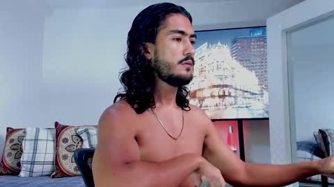 Snapshot of david_johnson372 chatting on 19, 2, 2026 Hey im David that loves to explore and speak their fantasies. Very open talktative and nice. Feel free to chat with me online show from 19, 2, 2026