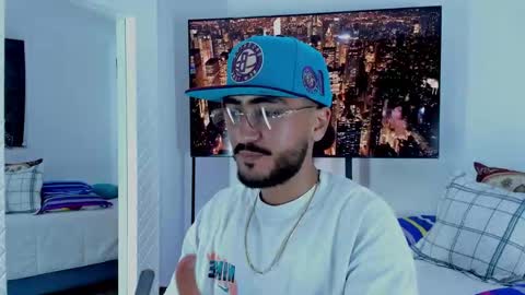 Snapshot of david_johnson372 chatting on 8, 3, 2026 Hey im David that loves to explore and speak their fantasies. Very open talktative and nice. Feel free to chat with me online show from 8, 3, 2026