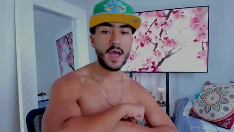 Snapshot of david_johnson372 chatting on 13, 3, 2026 Hey im David that loves to explore and speak their fantasies. Very open talktative and nice. Feel free to chat with me online show from 13, 3, 2026