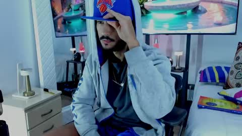 Snapshot of david_johnson372 chatting on 17, 4, 2026 Hey im David that loves to explore and speak their fantasies. Very open talktative and nice. Feel free to chat with me online show from 17, 4, 2026