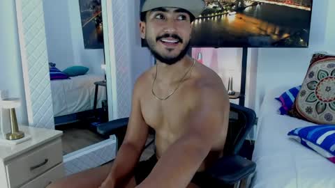 Snapshot of david_johnson372 chatting on 23, 4, 2026 Hey im David that loves to explore and speak their fantasies. Very open talktative and nice. Feel free to chat with me online show from 23, 4, 2026