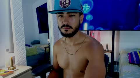 Snapshot of david_johnson372 chatting on 27, 4, 2026 Hey im David that loves to explore and speak their fantasies. Very open talktative and nice. Feel free to chat with me online show from 27, 4, 2026