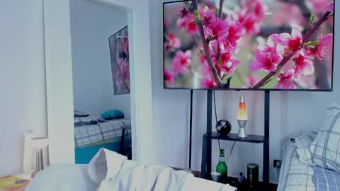 Snapshot of david_johnson372 chatting on 2, 5, 2026 Hey im David that loves to explore and speak their fantasies. Very open talktative and nice. Feel free to chat with me online show from 2, 5, 2026
