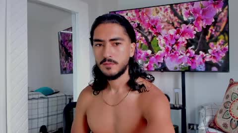 Snapshot of david_johnson372 chatting on 6, 5, 2026 Hey im David that loves to explore and speak their fantasies. Very open talktative and nice. Feel free to chat with me online show from 6, 5, 2026
