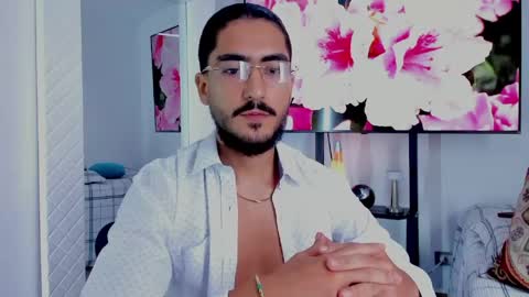 Snapshot of david_johnson372 chatting on 10, 5, 2026 Hey im David that loves to explore and speak their fantasies. Very open talktative and nice. Feel free to chat with me online show from 10, 5, 2026