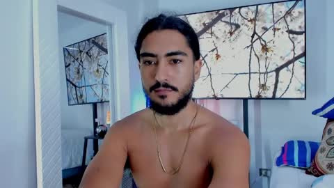 Snapshot of david_johnson372 chatting on 18, 5, 2026 Hey im David that loves to explore and speak their fantasies. Very open talktative and nice. Feel free to chat with me online show from 18, 5, 2026