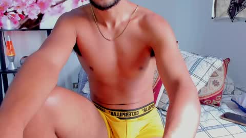 Snapshot of david_johnson372 chatting on 27, 5, 2026 Hey im David that loves to explore and speak their fantasies. Very open talktative and nice. Feel free to chat with me online show from 27, 5, 2026