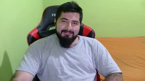 Snapshot of daviddelz chatting on 14, 2, 2025 David online show from 14, 2, 2025