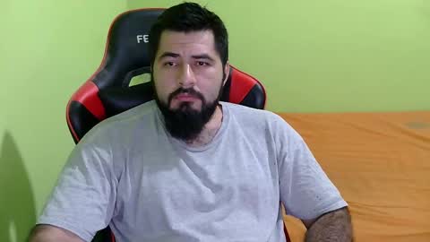 Snapshot of daviddelz chatting on 17, 2, 2025 David online show from 17, 2, 2025