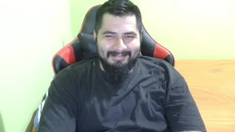 Snapshot of daviddelz chatting on 8, 3, 2025 David online show from 8, 3, 2025