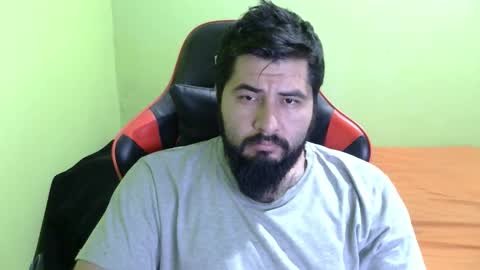 Snapshot of daviddelz chatting on 3, 12, 2025 David online show from 3, 12, 2025