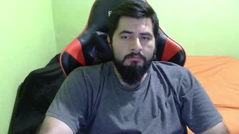 Snapshot of daviddelz chatting on 4, 12, 2025 David online show from 4, 12, 2025