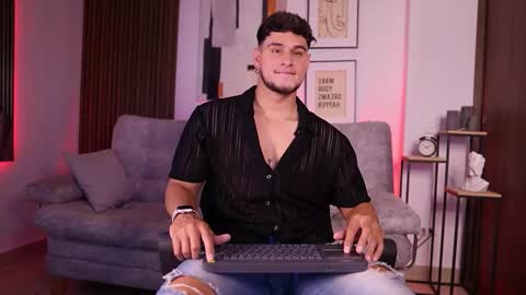 Snapshot of davies_brown chatting on 20, 9, 2025 Davies brown schedule 12pm to 5pm col time online show from 20, 9, 2025