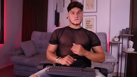 Snapshot of davies_brown chatting on 26, 9, 2025 Davies brown schedule 12pm to 5pm col time online show from 26, 9, 2025