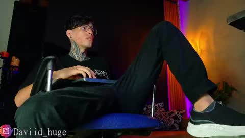 Snapshot of daviid_huge chatting on 18, 6, 2026 daviid_huge online show from 18, 6, 2026