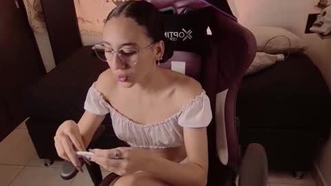 Snapshot of davina_heart chatting on 14, 12, 2025 Davina online show from 14, 12, 2025