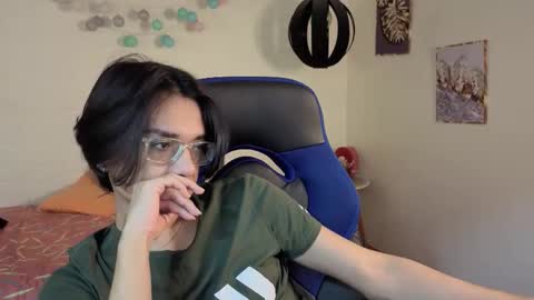 Snapshot of davoxer chatting on 14, 12, 2025 davoxer online show from 14, 12, 2025