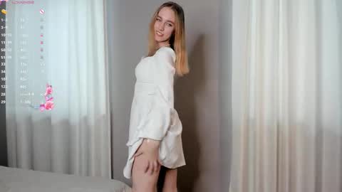 Snapshot of dawnbullins chatting on 14, 10, 2025 Emily online show from 14, 10, 2025