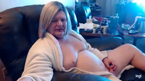 Snapshot of dawndoesall chatting on 19, 1, 2025 dawndoesall online show from 19, 1, 2025