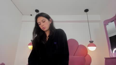 Snapshot of dayra_angels chatting on 10, 1, 2025 DAYRA ANGELS online show from 10, 1, 2025