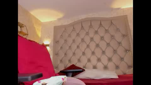 Snapshot of dayra_angels chatting on 19, 2, 2025 DAYRA ANGELS online show from 19, 2, 2025