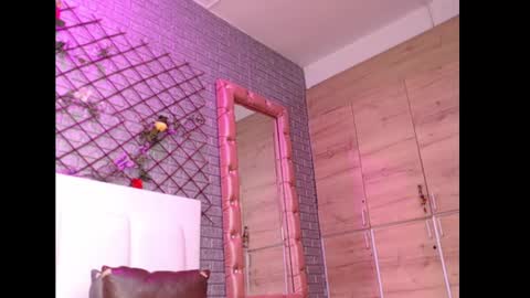 Snapshot of dayse_martinez chatting on 1, 3, 2025 Dayse online show from 1, 3, 2025