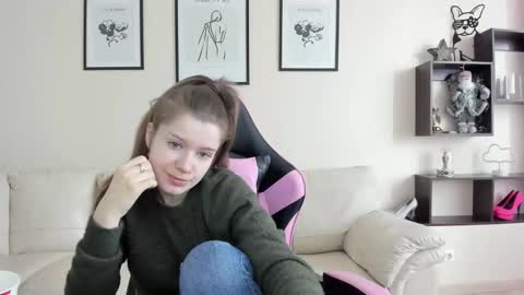 Snapshot of dazdrasmigdasue chatting on 11, 2, 2025 dazdrasmigdasue online show from 11, 2, 2025