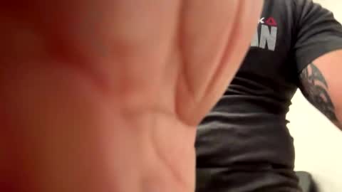 Snapshot of dblum75 chatting on 6, 1, 2026 dblum75 online show from 6, 1, 2026