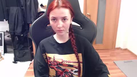 Snapshot of dead_girll chatting on 19, 1, 2025 freak online show from 19, 1, 2025