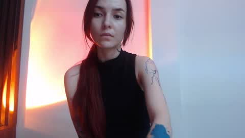 Snapshot of dead_girll chatting on 3, 10, 2025 freak online show from 3, 10, 2025