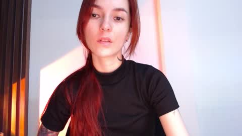 Snapshot of dead_girll chatting on 21, 10, 2025 freak online show from 21, 10, 2025