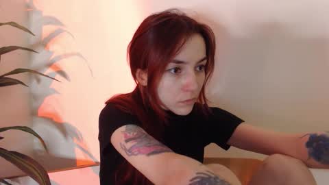 Snapshot of dead_girll chatting on 9, 1, 2026 freak online show from 9, 1, 2026