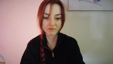 Snapshot of dead_girll chatting on 7, 2, 2026 freak online show from 7, 2, 2026