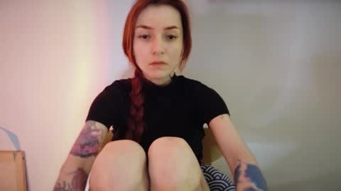 Snapshot of dead_girll chatting on 10, 2, 2026 freak online show from 10, 2, 2026