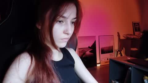 Snapshot of dead_girll chatting on 5, 6, 2026 freak online show from 5, 6, 2026