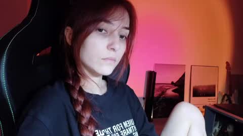 Snapshot of dead_girll chatting on 9, 6, 2026 freak online show from 9, 6, 2026
