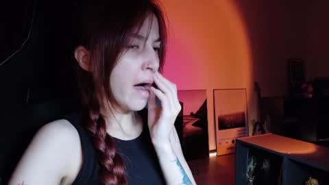 Snapshot of dead_girll chatting on 10, 6, 2026 freak online show from 10, 6, 2026