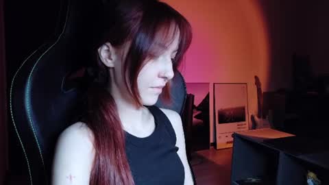 Snapshot of dead_girll chatting on 26, 6, 2026 freak online show from 26, 6, 2026
